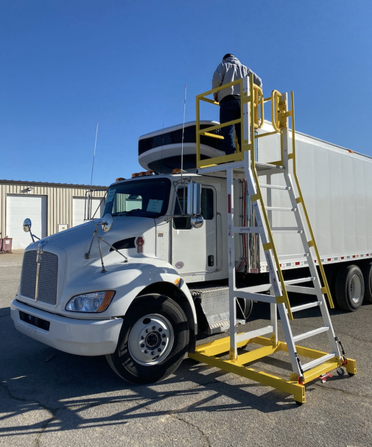 this image shows trailer repair in Pomona, CA